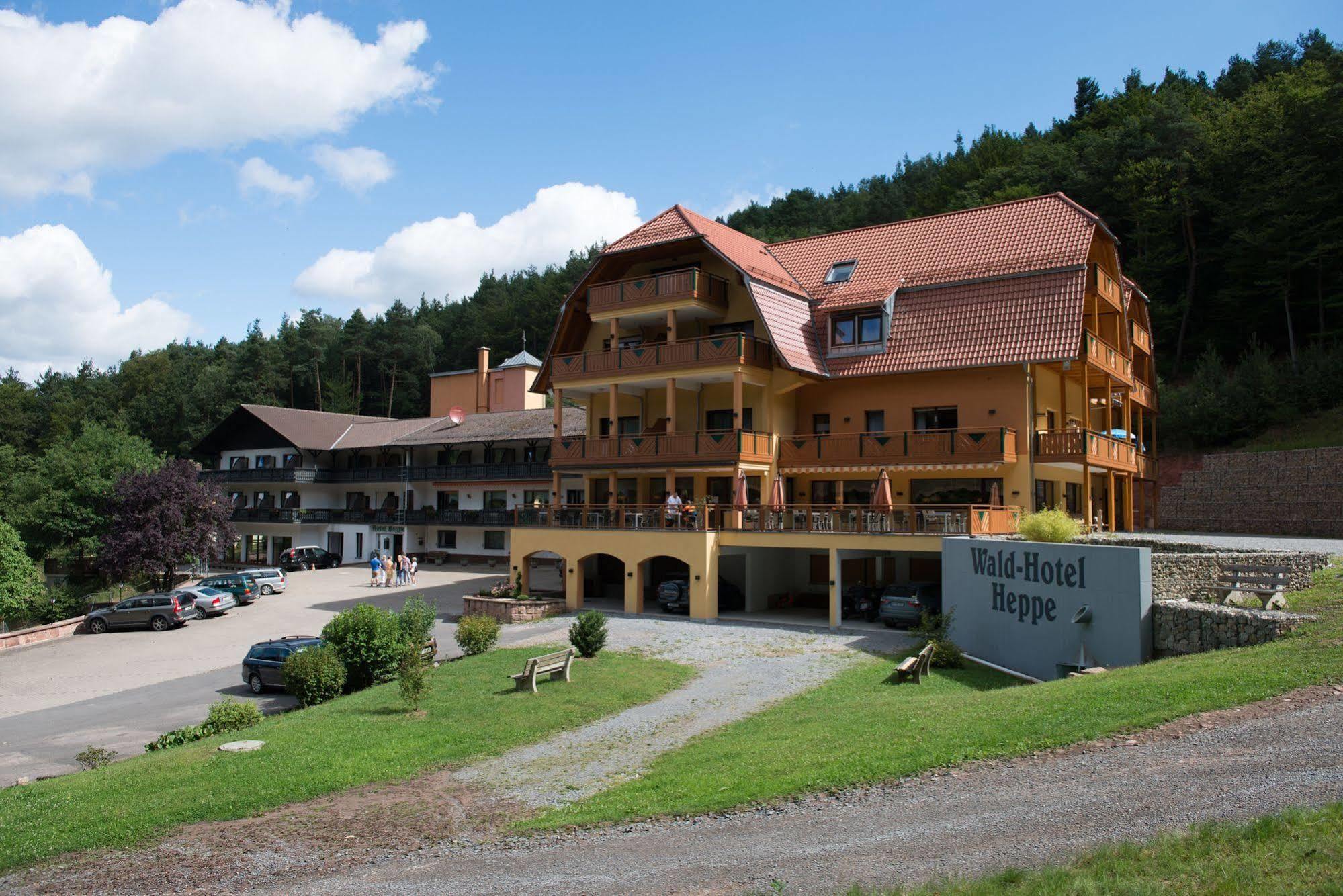 Wald-Hotel Heppe Dammbach Exterior photo